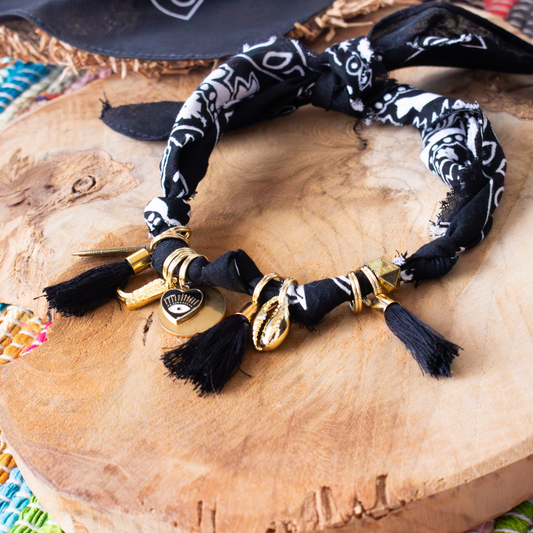 Collier pour chien style bandana bijoux porte-médaille Noir