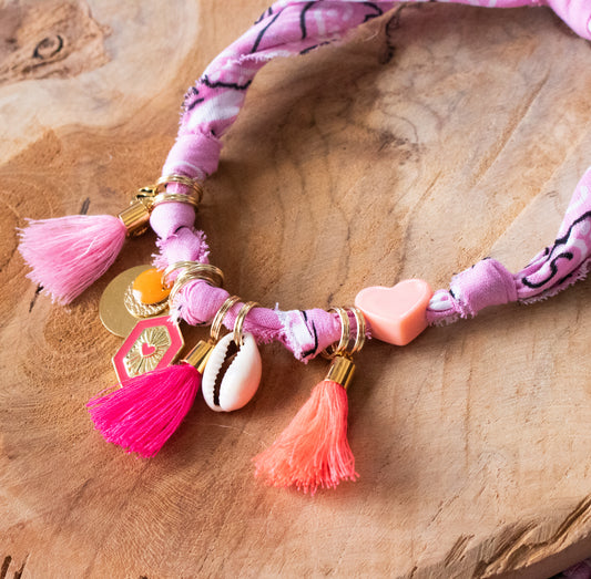 Collier pour chien style bandana bijoux porte-médaille Rose