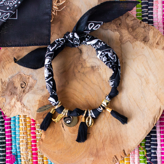 Collier pour chien style bandana bijoux porte-médaille Noir