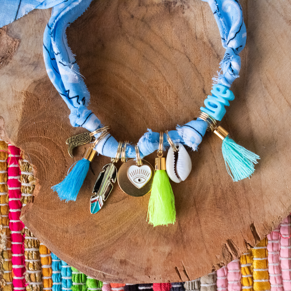Collier pour chien style bandana bijoux porte-médaille Bleu ciel