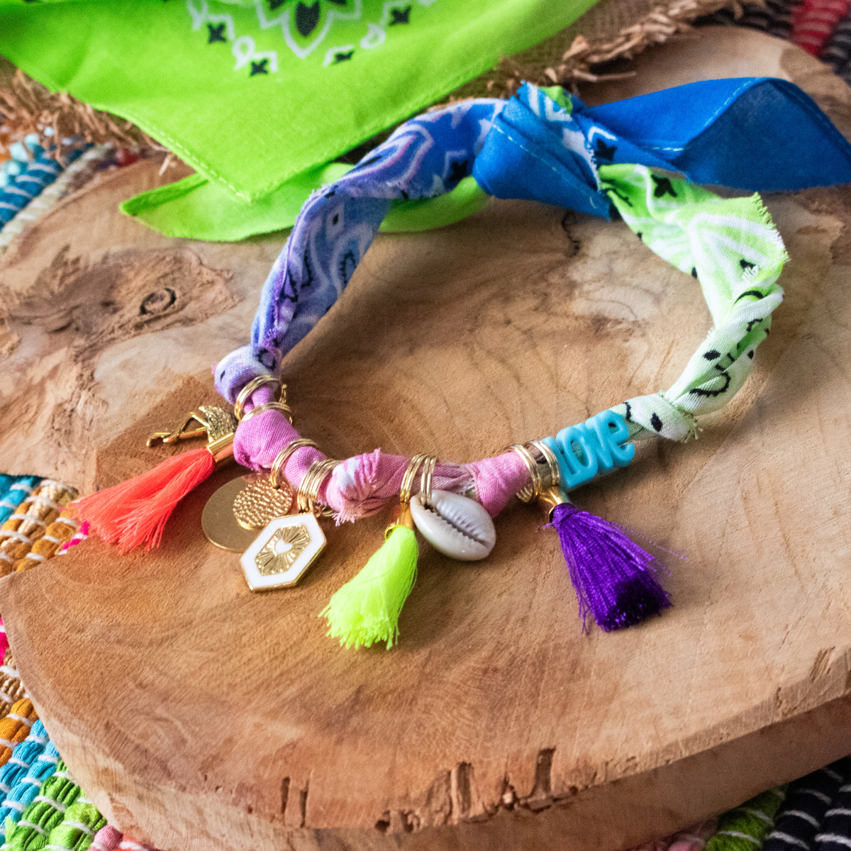 Collier pour chien style bandana bijoux porte-médaille Multicolore Rose