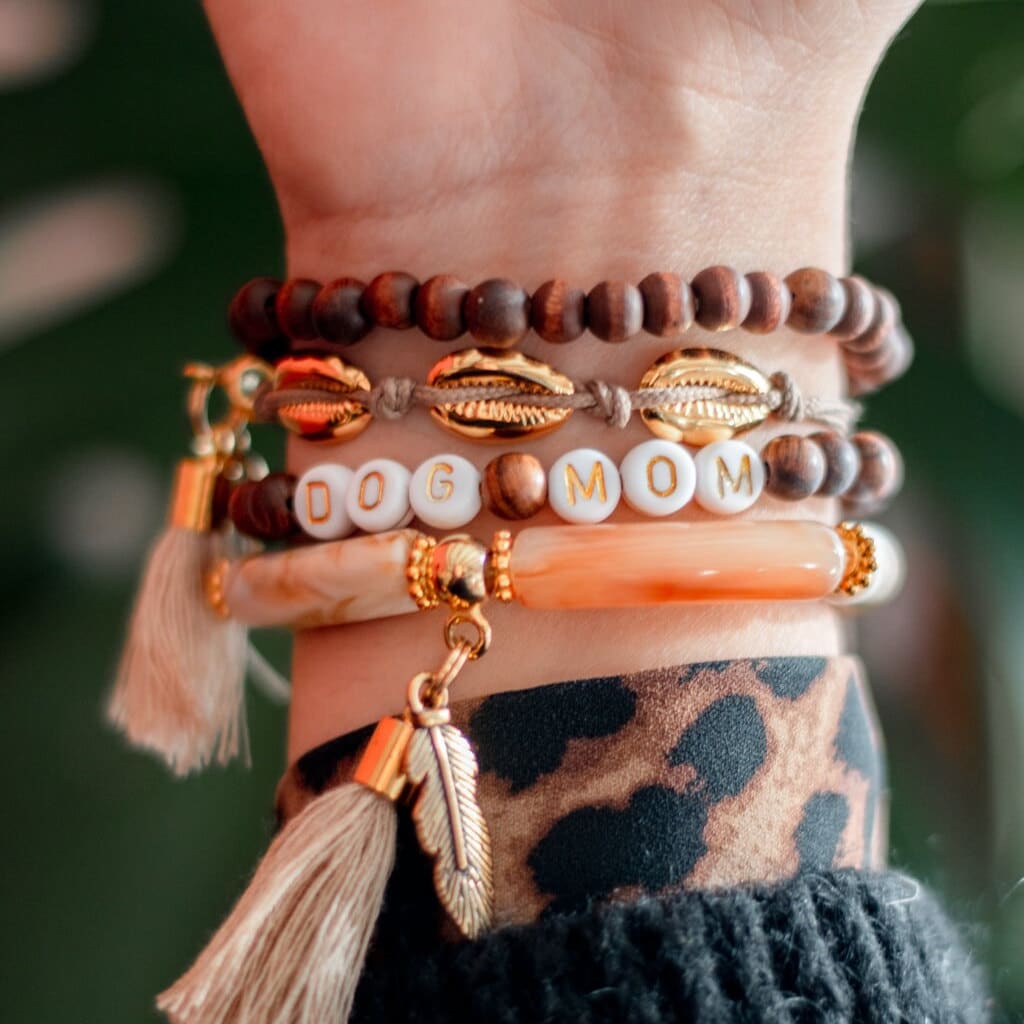 Bracelets manchette Dog Mom "Emnambithi" marron
