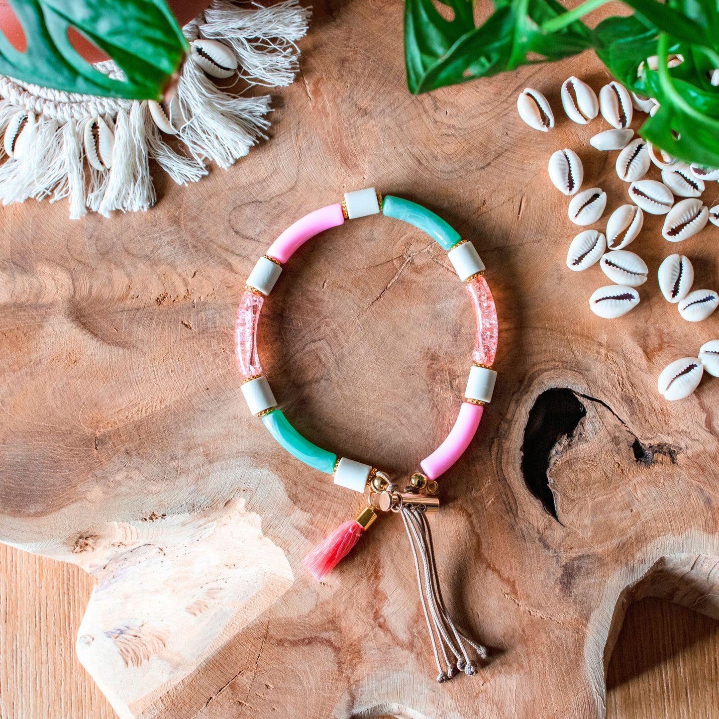 Collier Porte Médaille Antiparasitaires et répulsif en perle EM "Malindi Beach"