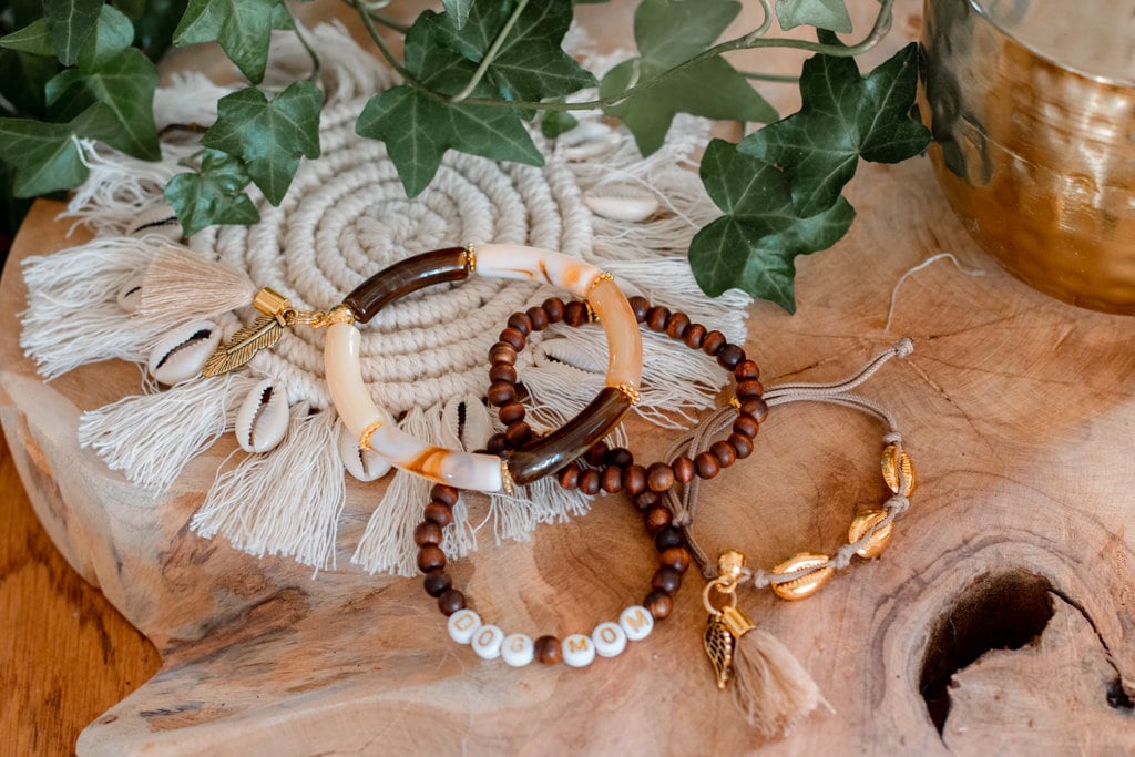 Bracelets manchette Dog Mom "Emnambithi" marron