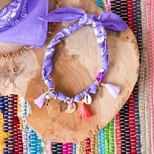 Collier pour chien style bandana bijoux porte-médaille Parme