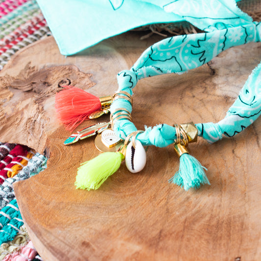 Collier pour chien style bandana bijoux porte-médaille Turquoise