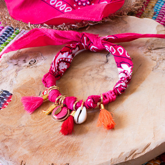 Collier pour chien style bandana bijoux porte-médaille Fuchsia